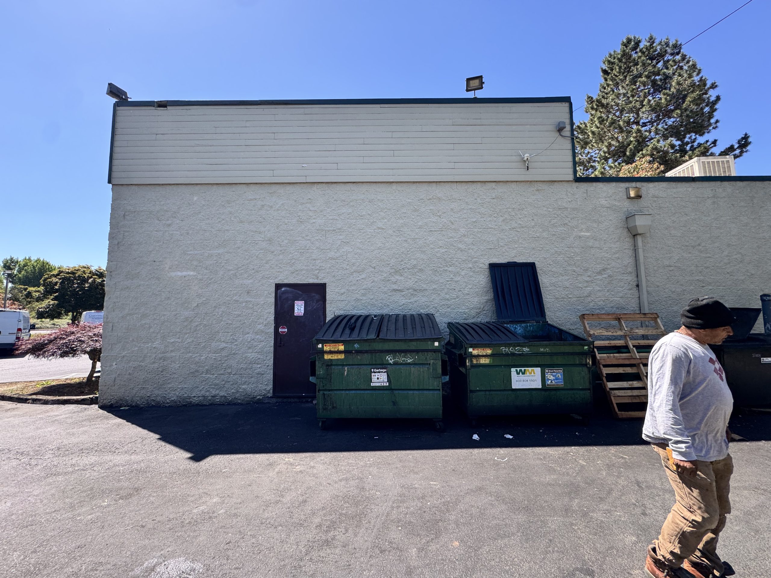 The Power of Paint: Transforming Commercial Facades - photo 3